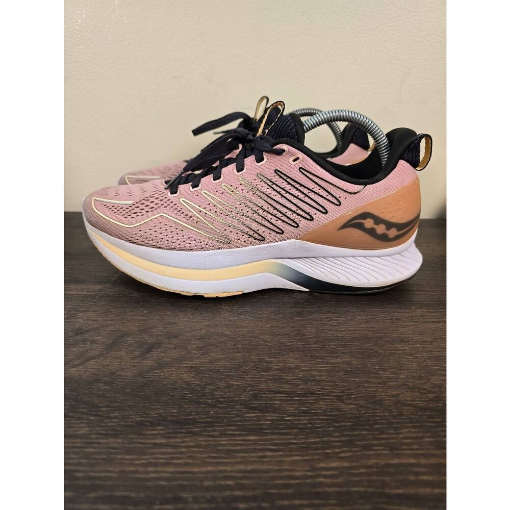 Saucony Endorphin Shift Running Shoes Pink Women’s Size 10